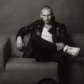  Абрамов Торгует