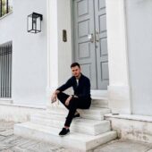 Паша Дарит Паша Дарит